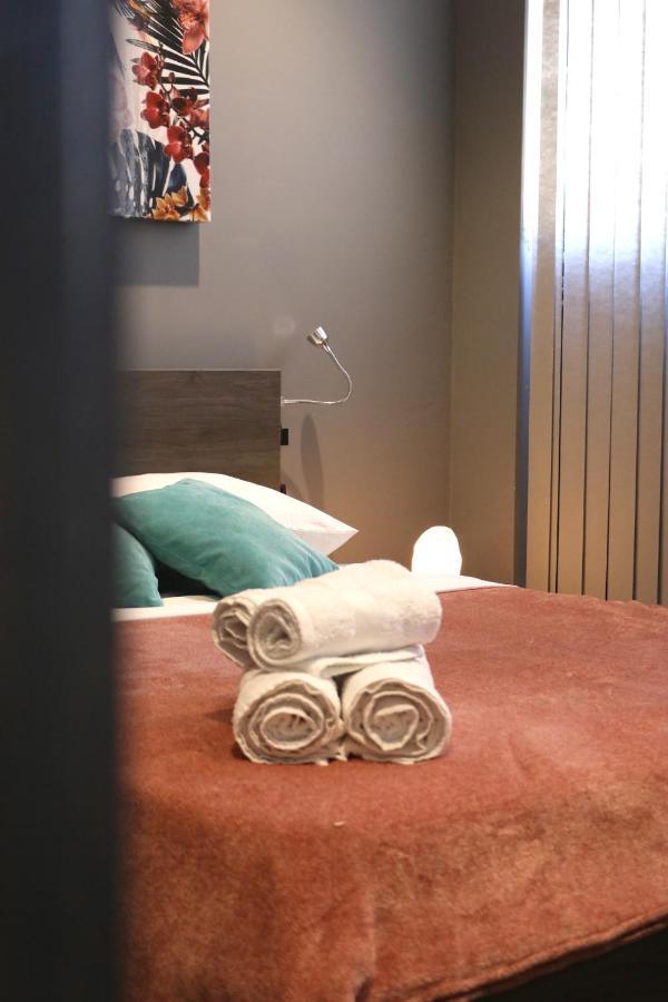 Velleran Accomodation Tarxien Exteriör bild