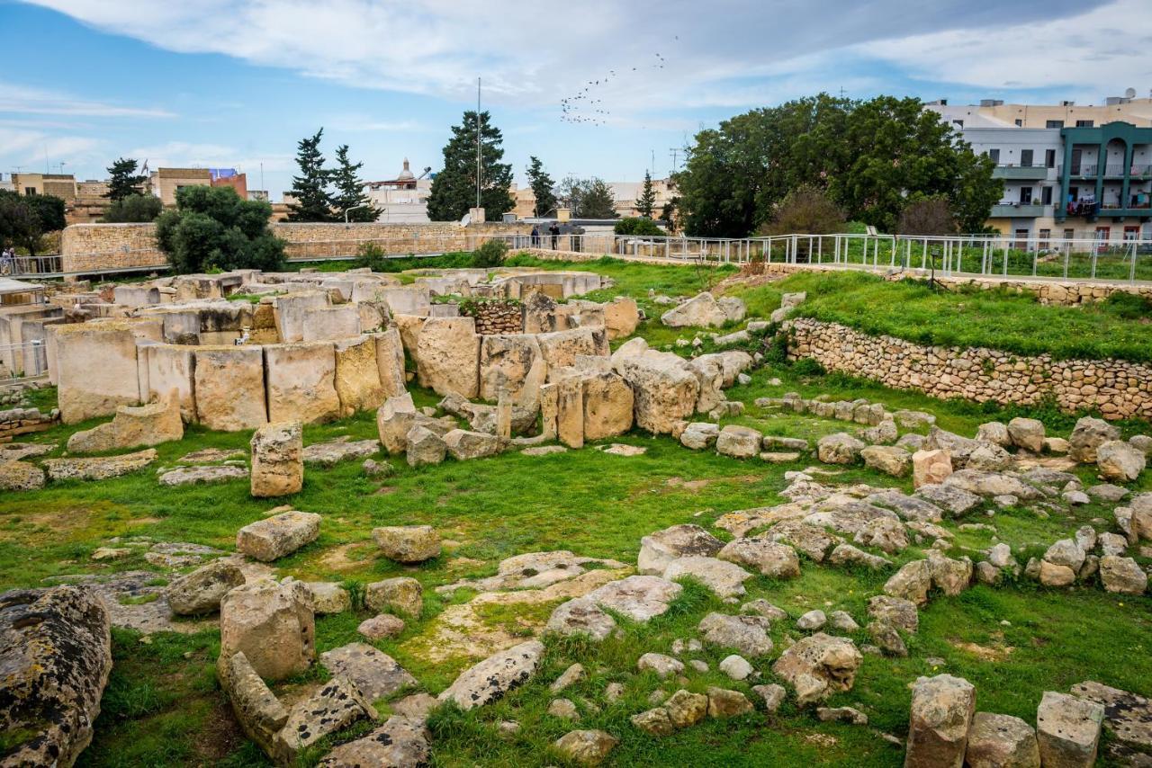 Velleran Accomodation Tarxien Exteriör bild